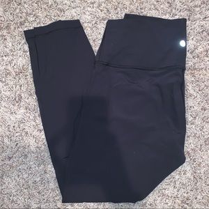 Lululemon Wunder Under High-Rise 7/8 Full-On Luxtreme - 25” - size 10